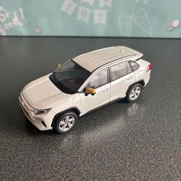 도요타 RAV4 미니카 화이트 약 15cm