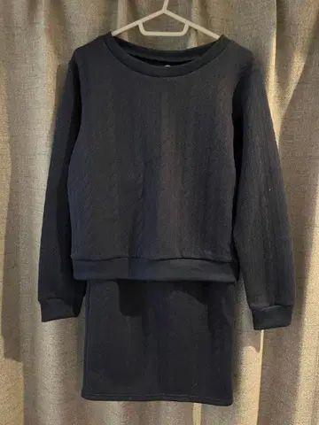 고베 레터스 네이비 케이블 짜임 셋업 (사이즈 불명)