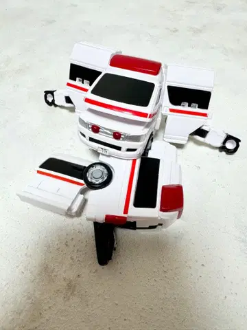 메디브레이버 도요타 하이메디 구급차만 아머드 비클