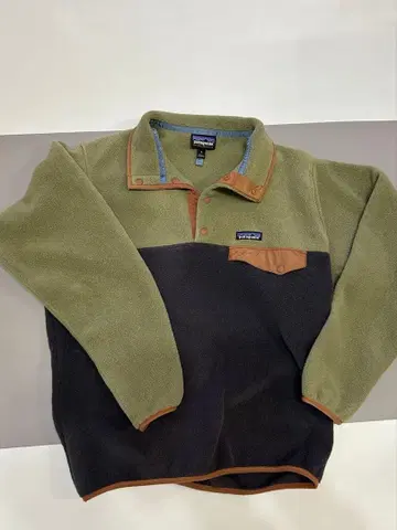 미사용에 가까운 Patagonia 플리스 레어 컬러