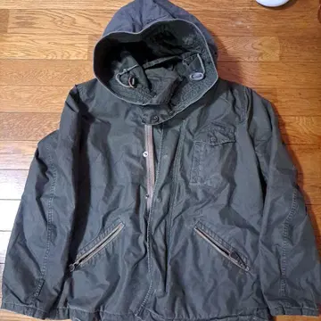 JENNBULL 후드 부착 밀리터리 자켓 올리브 그린