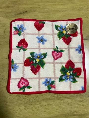 FEILER 딸기 무늬 손수건