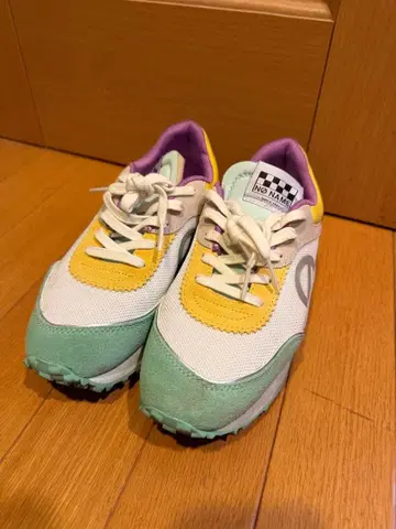 새상품급! NO NAME 스니커즈