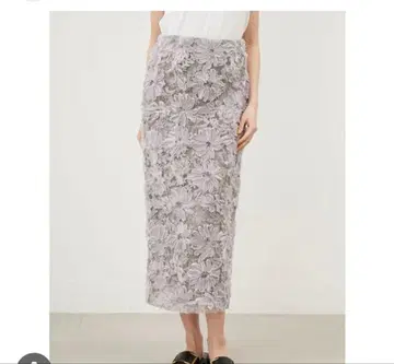 Mila Owen 플라워 튤 패브릭 타이트 스커트