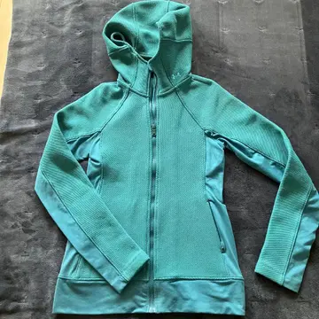 UNDER ARMOUR 언더아머 트레이닝 의류 SM/P 사이즈