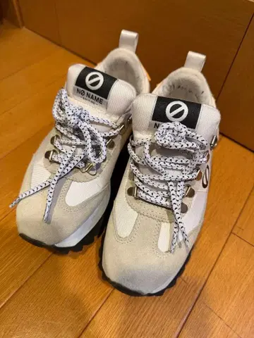 새상품급! NO NAME 스니커즈