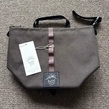 미사용 새상품 로우로우마운틴웍스 타비치비토트