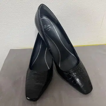 새상품급 Riz 크로커다일 패턴 하이힐 펌프스 23.5cm