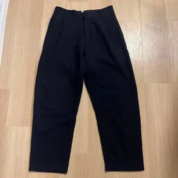 UNIQLO J 네이비 울 블렌드 턱 팬츠 76cm