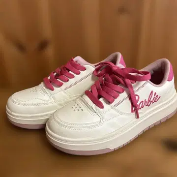 ZARA 새상품급 바비 스니커즈