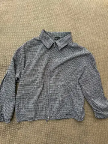 체크 무늬 집업 자켓 아우터