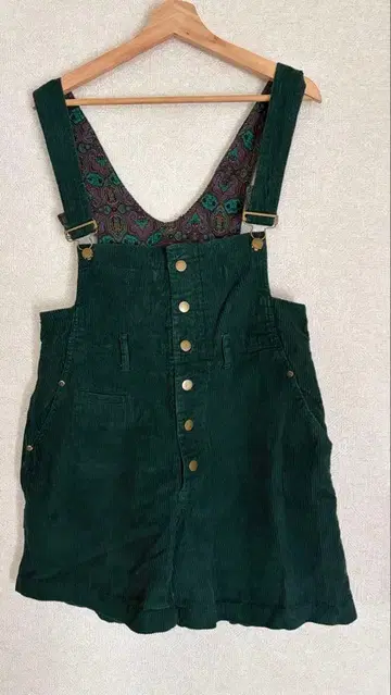 GOOTSIN 다크 그린 오버롤 숏팬츠