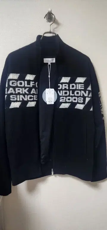 마크앤로나 Helix Shield Overknit | MEN