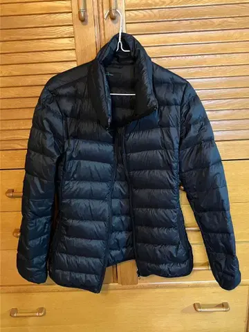 BENETTON 블랙 다운 자켓