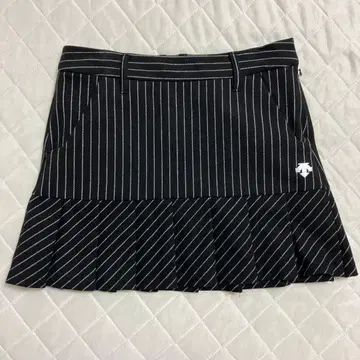 데상트 골프 스커트 밑단 플리츠 사이즈 61/S