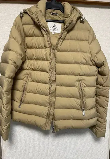 PYRENEX 베이지 다운 자켓 38