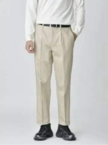 베이지 신축성 치노 팬츠 2턱