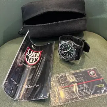 루미녹스 A.8831 시계 블랙/블루