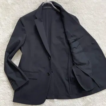 [ 미사용급 2025 모델 ] 유니클로 감동 자켓 네이비 사이즈 S