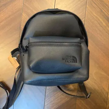 THE NORTH FACE NM82426 블랙 백팩