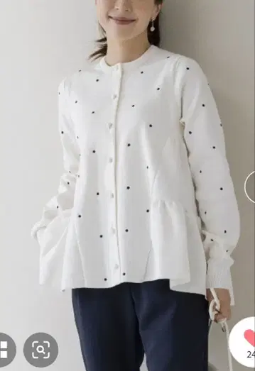 새상품급 SONO 소노 3D 백 티어드 니트 가디건 워셔블