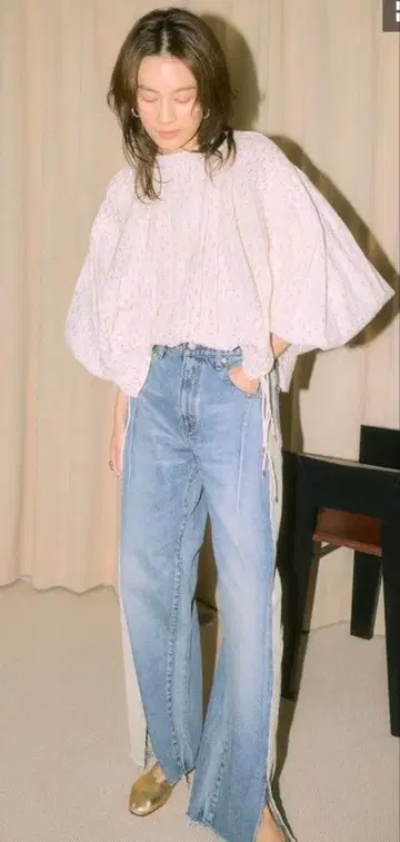 언그리드 라메 볼륨 블라우스