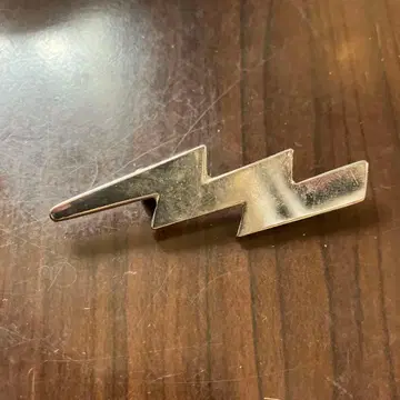 PEEL&LIFT 번개 핀 배지 썬더볼트