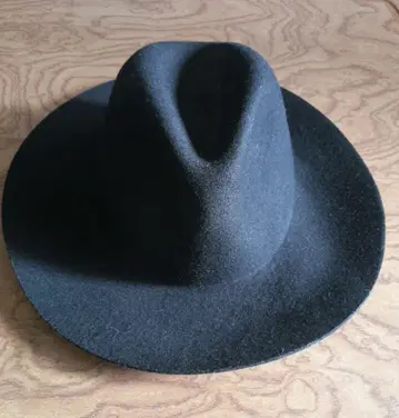 유나이티드 애로우즈 블랙 울 펠트 햇