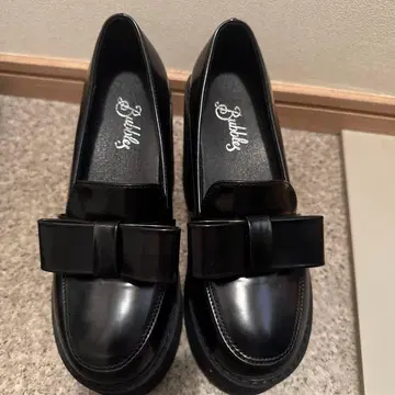 bubbles 버블스 리본 통굽 로퍼 지뢰 양산