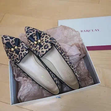 BARCLAY 레오파드 무늬 태슬 펌프스