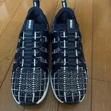 moz 모즈 에어쿠션 스니커즈 네이비 니트 소재