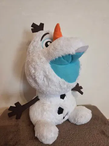 올라프 봉제 인형