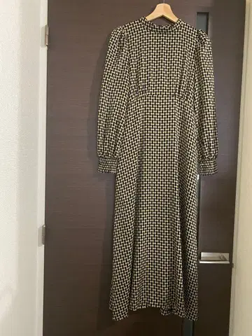 티아라 롱 원피스