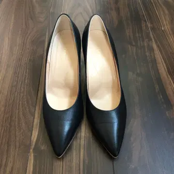 아테니아 단레이 컴포트 펌프스 (7.5cm 힐) 표피 가죽 <블랙>