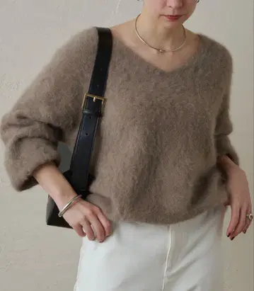 LOUNGEDRESS FUR 캐시미어 V 니트