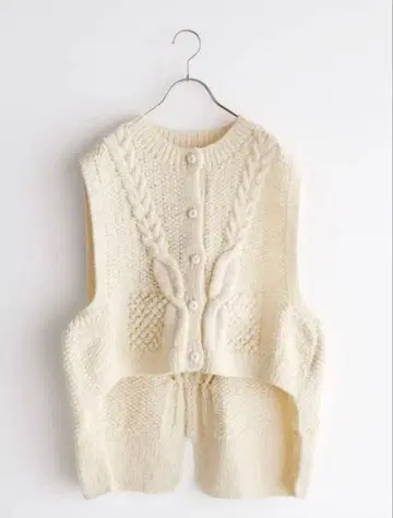 [ 새상품급 ] tumugu 츠무구 로빙 울 케이블 니트 베스트