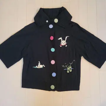 새상품급 토끼 자수 니트 가디건 판초