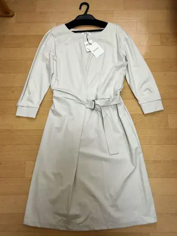 PLST 벨트 포함 그레이 원피스 미사용 새상품