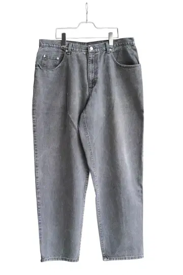 GUESS 5-Pocket Black Denim Pants