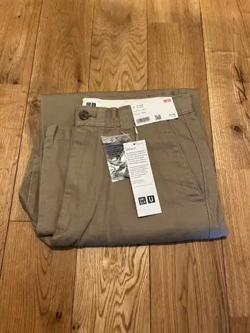 유니클로 U 와이드 핏 치노