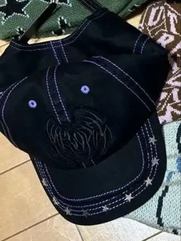 ec melodi 캡 보라색