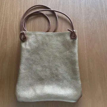 골드 가죽 숄더백