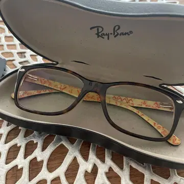 Ray-Ban 도수 없음 브라운 스퀘어형 안경 새상품급