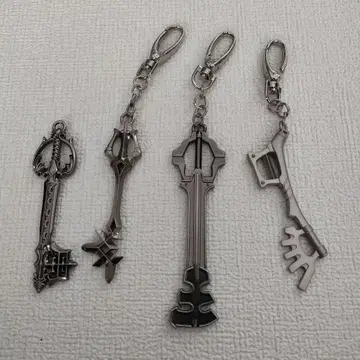 킹덤하츠 키 블레이드 키링 4종 세트