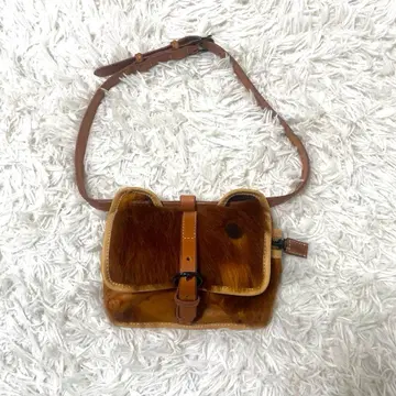 컨디션 최상 Pistachios Label 가죽 힙색 겸 바디백