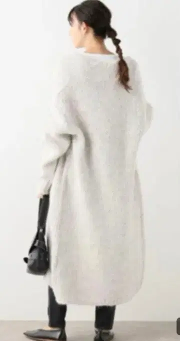 쫀득한 니트 코트 저널 스탠다드 레사쥬