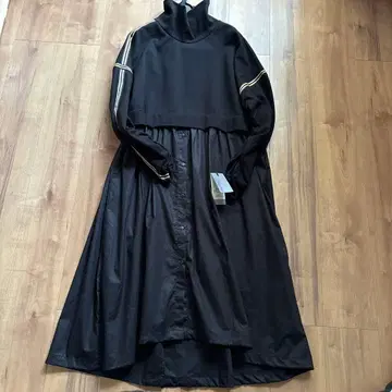 새상품 롱 원피스 도킹 원피스 하이넥 블랙 긴팔