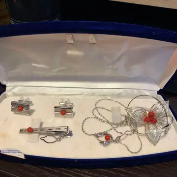 꽃 모티브 액세서리 세트