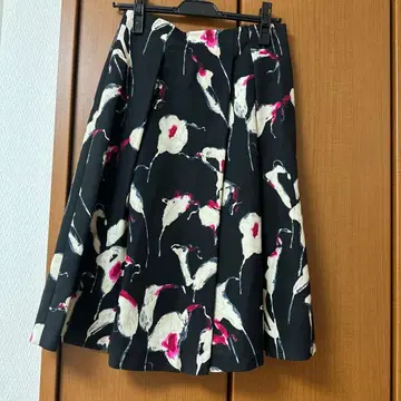 아나이 꽃무늬 플레어 스커트 사이즈 38