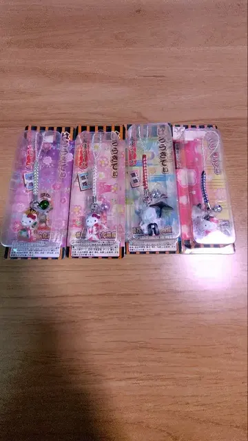 지역 한정 키티 스트랩 가부키 시리즈 4